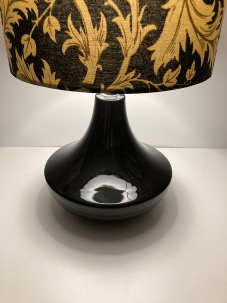 Anemone William Morris Black Table Lamp