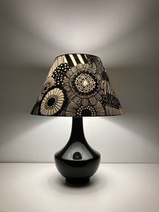 Marimekko (Pieni Siirtolapuutarha) Black Table Lamp